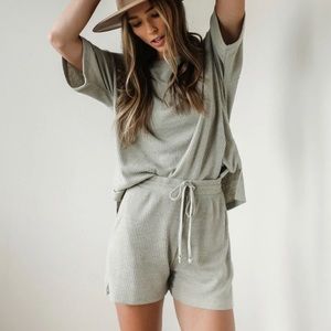 Maxwell Summer Daze Set (Light Olive)